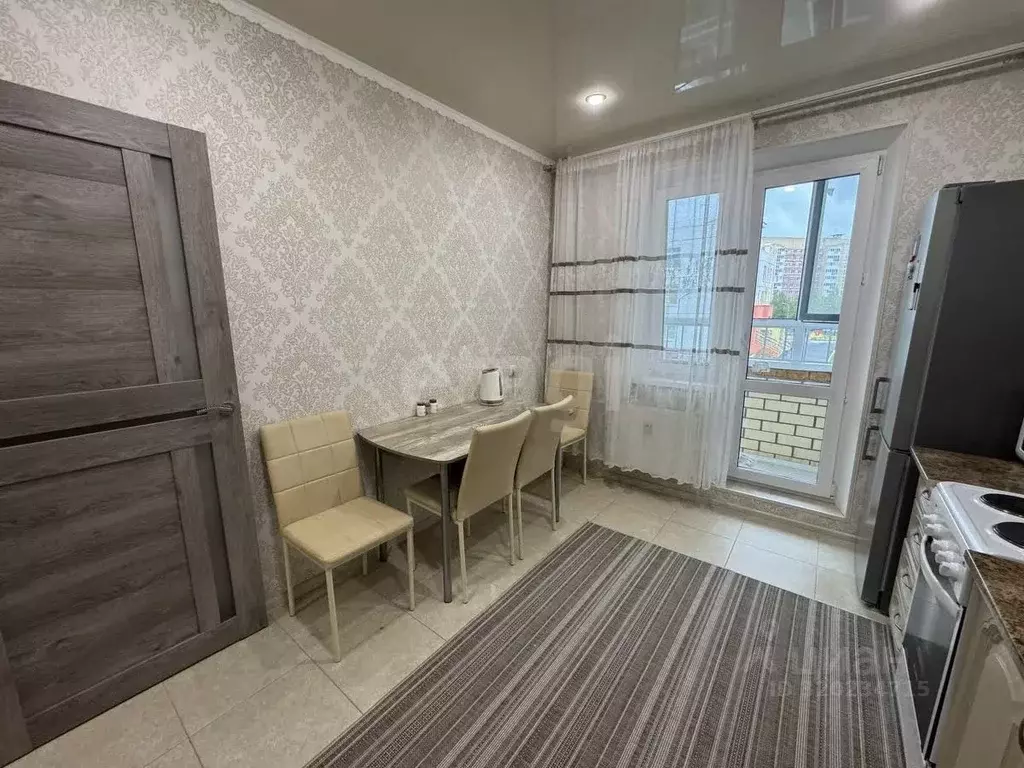 1-к кв. Тюменская область, Тюмень ул. Новоселов, 111 (35.0 м) - Фото 0