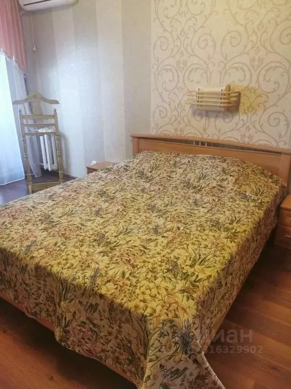 3-к кв. Орловская область, Орел Тульская ул., 2 (80.0 м) - Фото 0