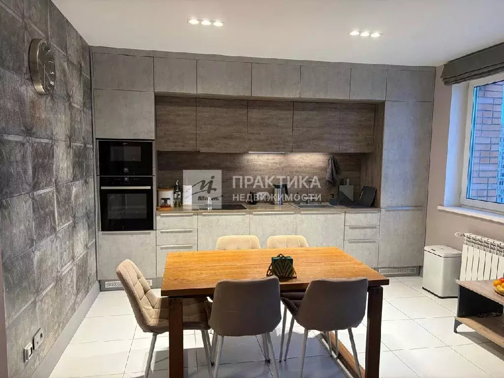 Продается 3-комнатная квартира - Фото 1