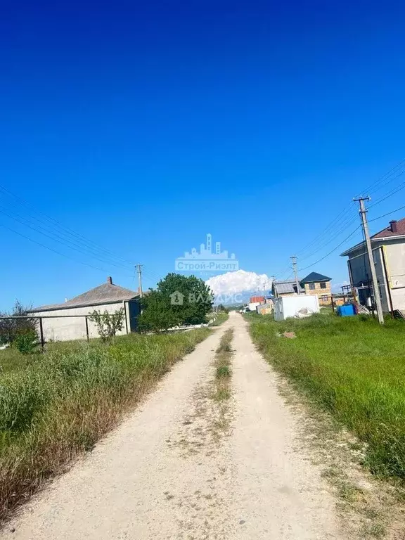 Участок в Крым, Ленинский район, с. Войково ул. Интернациональная, 68 ... - Фото 0