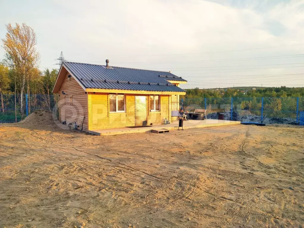 Дом в Мурманская область, Кола Дорожная ул., 51 (58 м) - Фото 1
