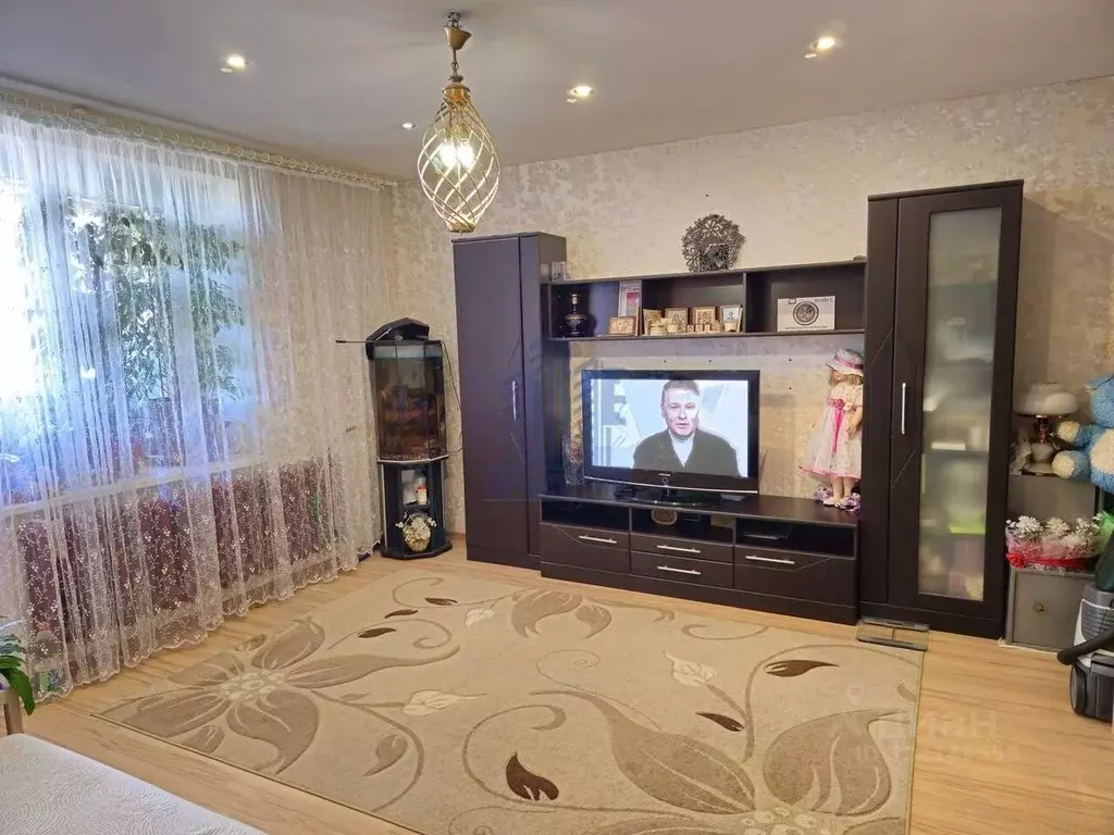 1-к кв. Чувашия, Чебоксары Цивильская ул., 7 (53.5 м) - Фото 1