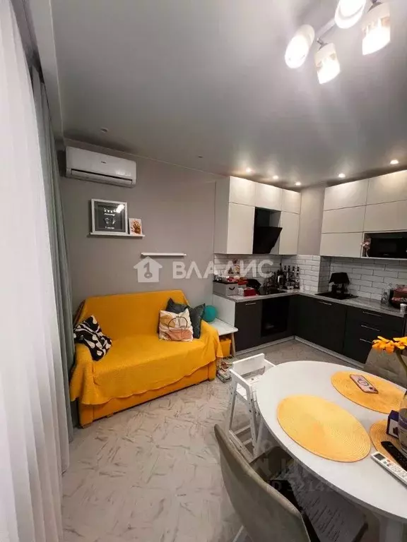 2-к кв. Волгоградская область, Волгоград ул. Лавочкина, 3к1 (32.3 м) - Фото 0