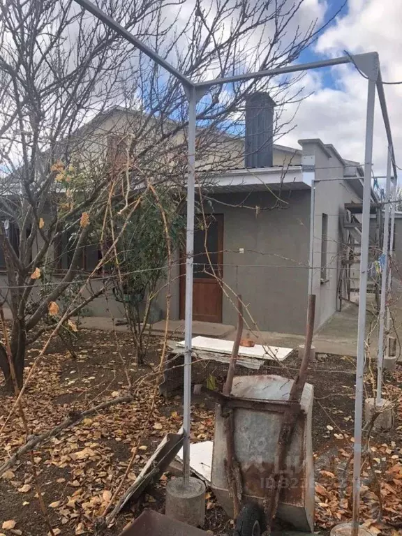 Дом в Крым, Сакский район, с. Уютное ул. Садовая, 19 (170 м) - Фото 1