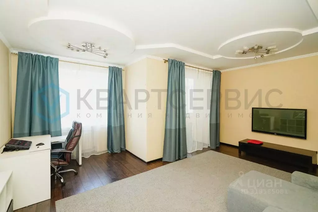 3-к кв. Омская область, Омск ул. Арнольда Нейбута, 8 (90.2 м) - Фото 2