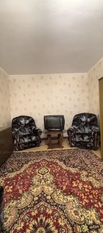 2-к кв. Омская область, Омск ул. Малиновского, 15 (42.9 м) - Фото 1