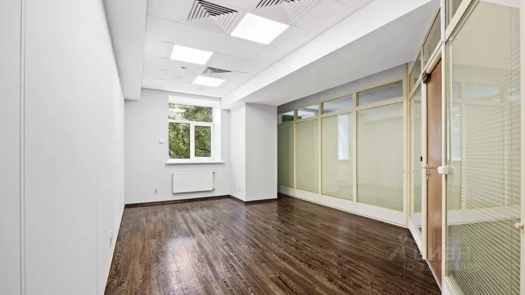 Офис в Санкт-Петербург 7-я Васильевского острова линия, 76 (22 м) - Фото 2