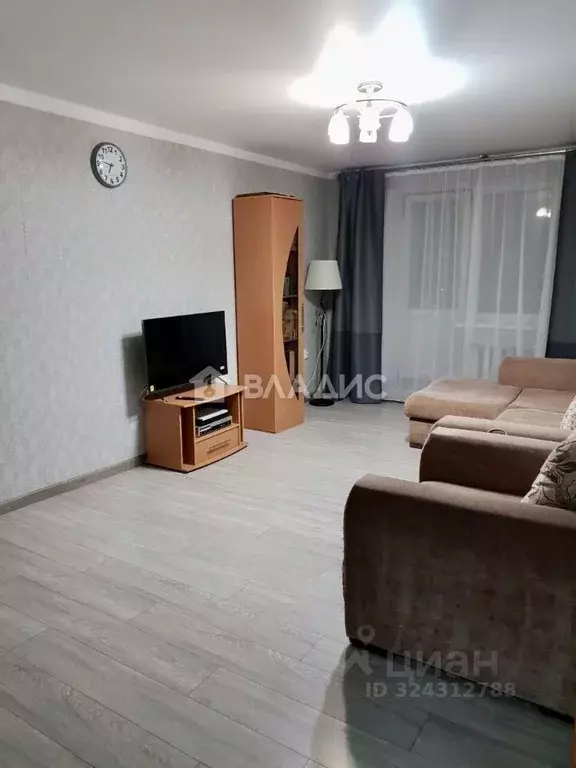 2-к кв. Бурятия, Улан-Удэ Энергетик мкр, 42 (65.7 м) - Фото 1