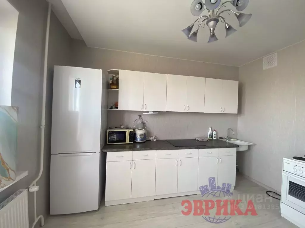 1-к кв. Краснодарский край, Крымск Надежда мкр, ул. Надежды (36.0 м) - Фото 1