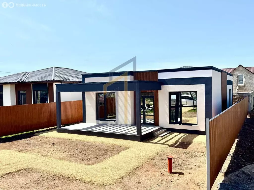 Дом в Евпатория, улица Энвера Османова, 2 (128 м) - Фото 2