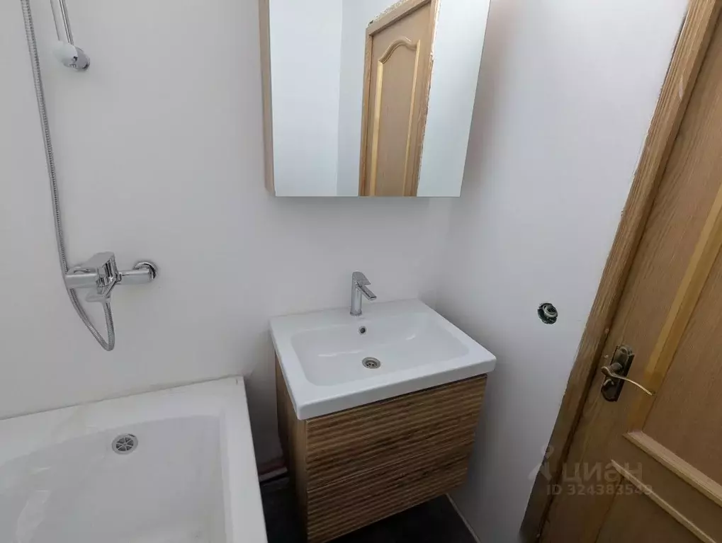 3-к кв. Санкт-Петербург Богатырский просп., 47К1 (80.3 м) - Фото 1