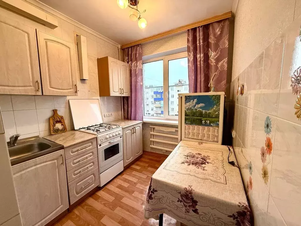 2-к кв. Оренбургская область, Кувандык ул. Маршала Жукова, 3 (44.2 м) - Фото 1