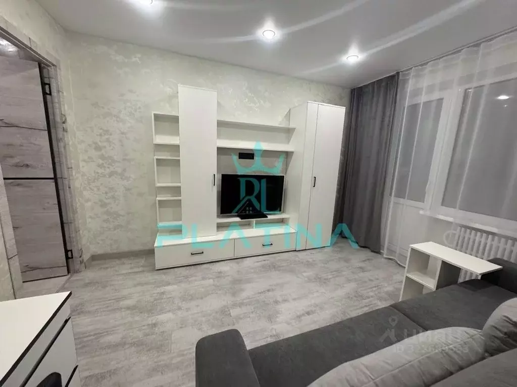 2-к кв. Татарстан, Казань ул. Ноксинский Спуск, 1 (54.0 м) - Фото 1