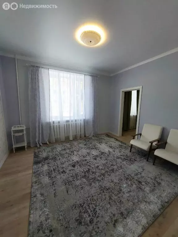 2-комнатная квартира: Орск, микрорайон Новый город, улица Кутузова, 43 ... - Фото 0