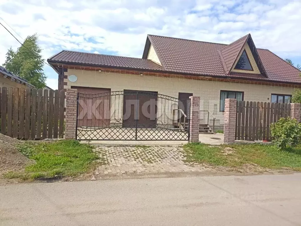 Дом в Новосибирская область, Новосибирский район, Каменский сельсовет, ... - Фото 1