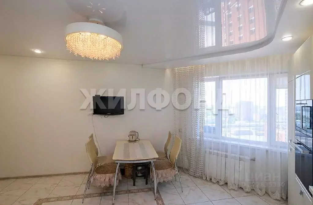 3-к кв. Новосибирская область, Новосибирск ул. Дмитрия Шамшурина, 1 ... - Фото 1