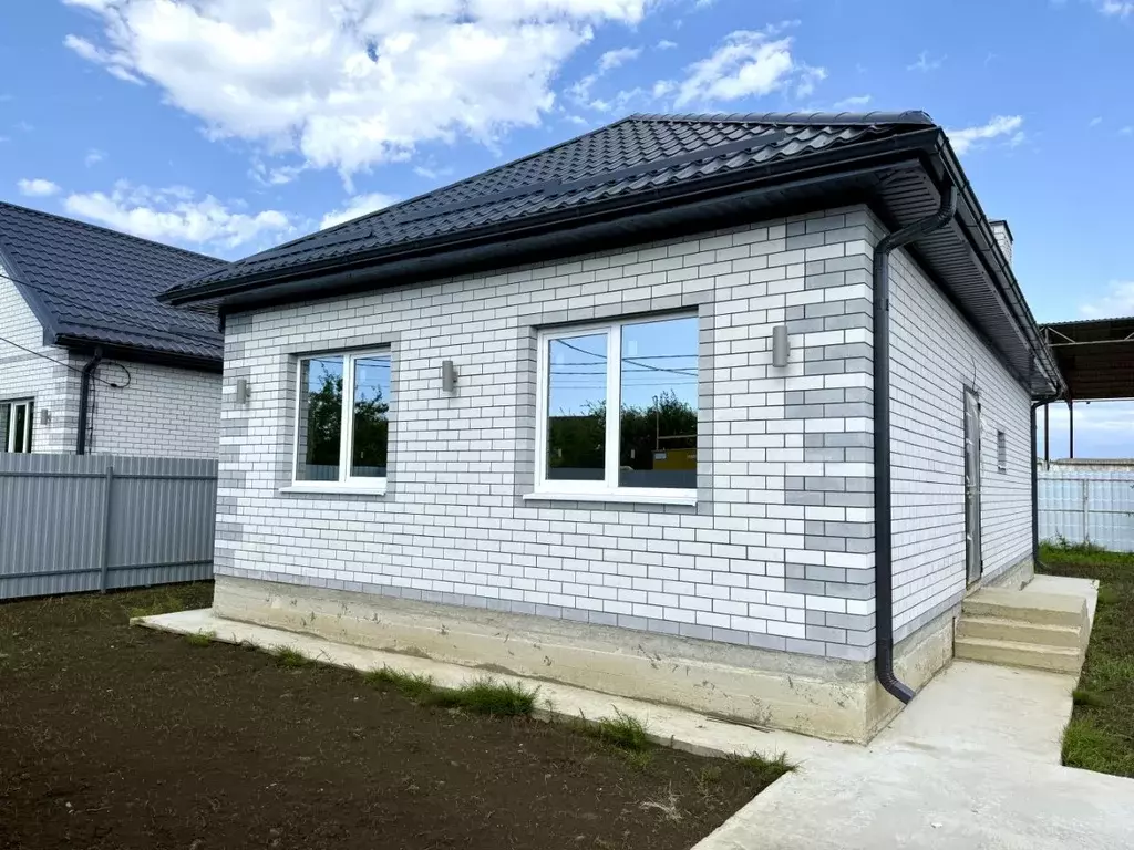 Коттедж в Адыгея, Тахтамукайский район, Козет аул Шоссейная ул. (75 м) - Фото 1