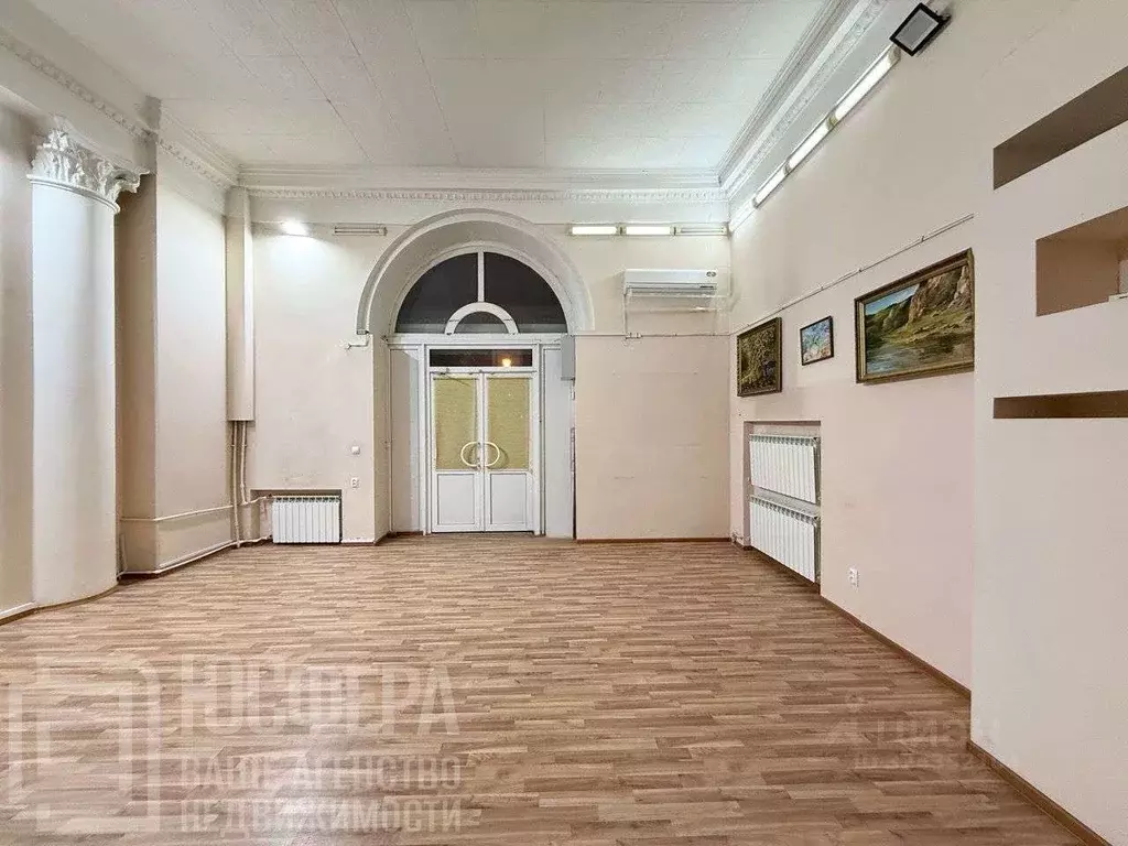 Офис в Волгоградская область, Волгоград ул. В.И. Ленина, 25 (76 м) - Фото 1