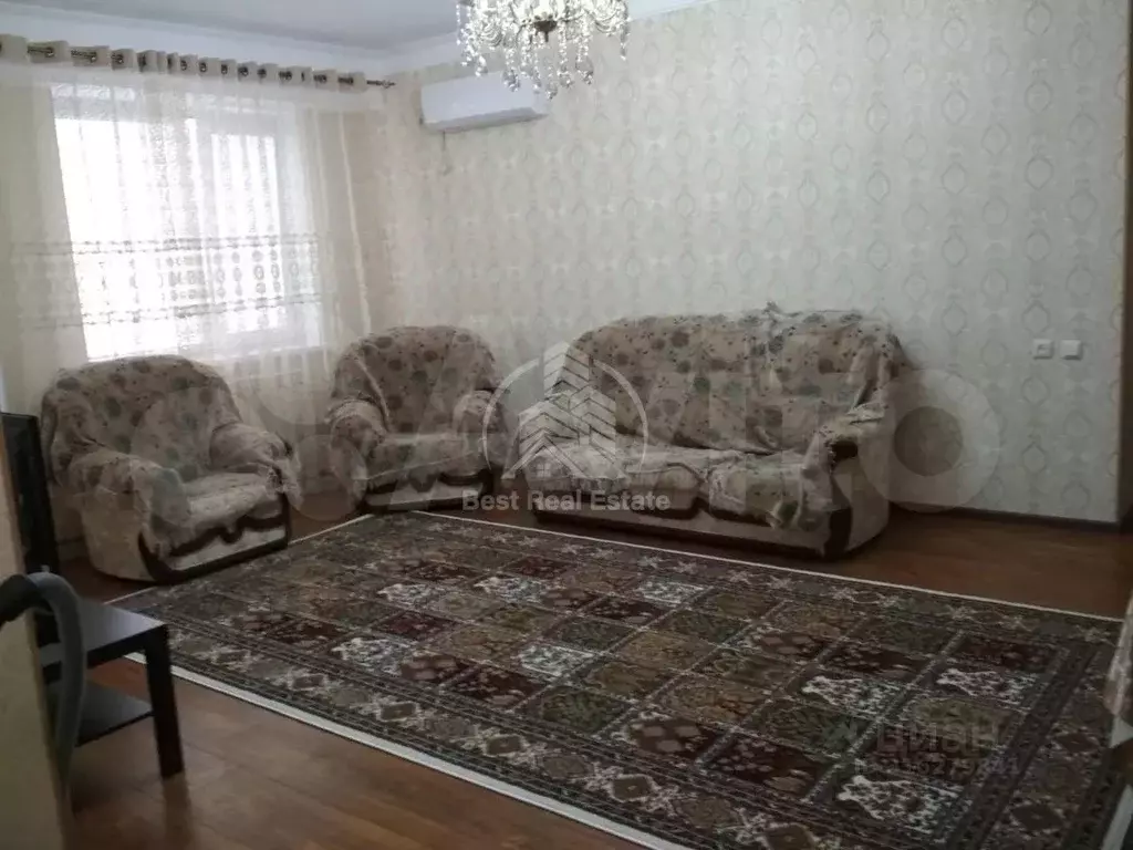 2-к кв. Дагестан, Махачкала ул. Шелковая, 19 (56.0 м) - Фото 1