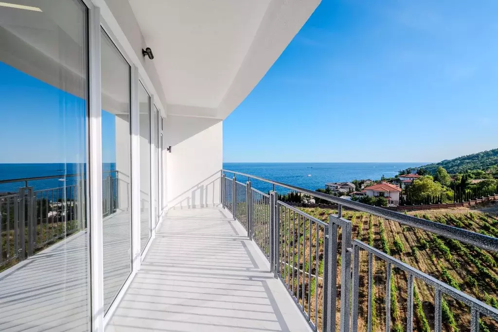 2-к кв. Крым, Ялта муниципальный округ, Ливадия пгт ул. Виноградная, ... - Фото 1