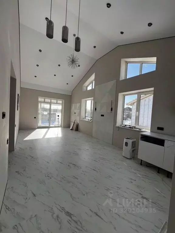 Дом в Ленинградская область, Волосовский район, Клопицкое с/пос, д. ... - Фото 1