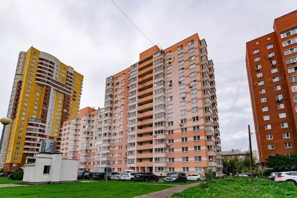 2-к кв. Свердловская область, Екатеринбург ул. Боровая, 31 (59.5 м) - Фото 1