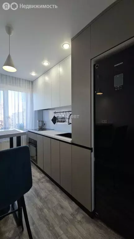 3-комнатная квартира: Комсомольск-на-Амуре, улица Дикопольцева, 32 ... - Фото 2