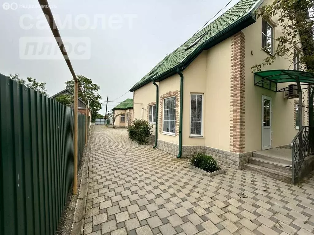 Дом в Приморско-Ахтарск, улица Мира, 214/1 (192 м) - Фото 1