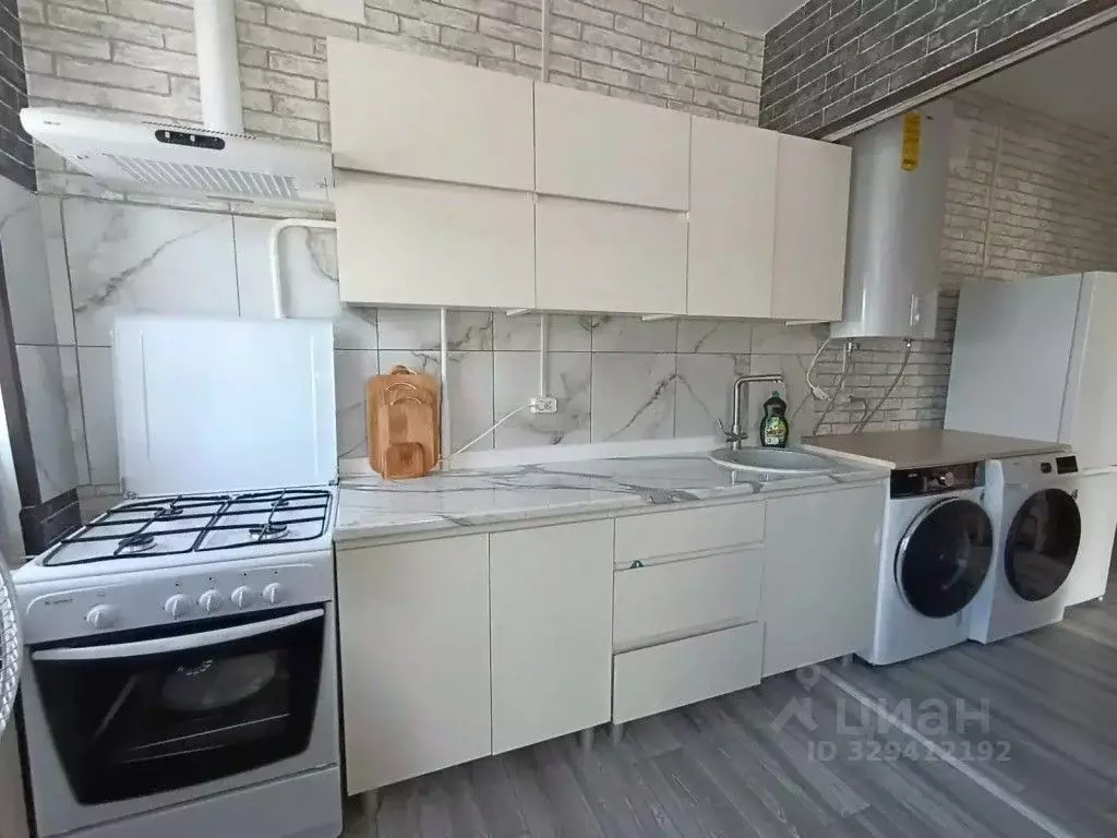 3-к кв. Московская область, Коломна ул. Октябрьской Революции, 235 ... - Фото 2