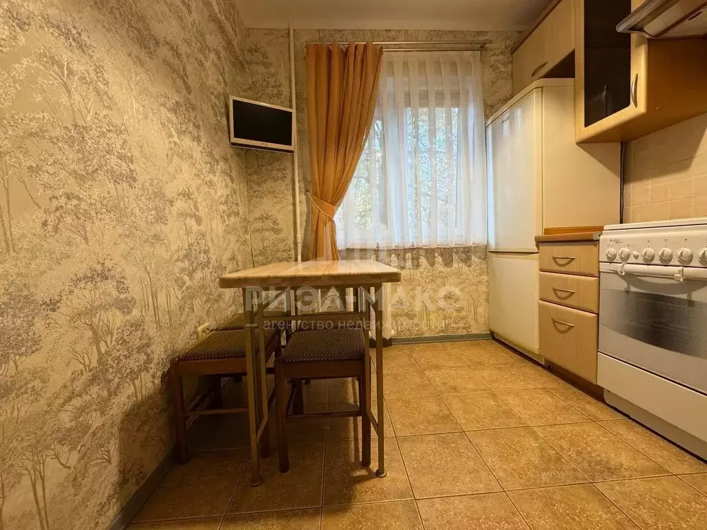 3-к кв. Брянская область, Брянск ул. Бурова, 2А (58.8 м) - Фото 2