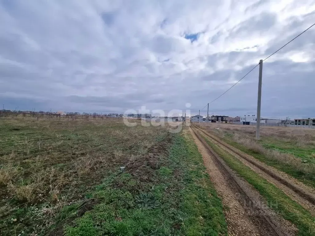 Участок в Крым, Сакский район, с. Уютное  (8.0 сот.) - Фото 1