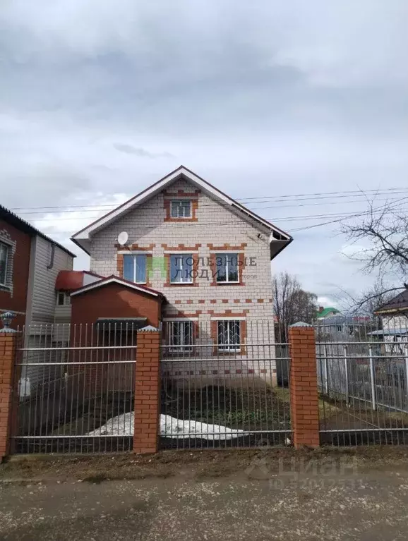 Дом в Удмуртия, Ижевск Кишиневская ул., 38 (150 м) - Фото 0