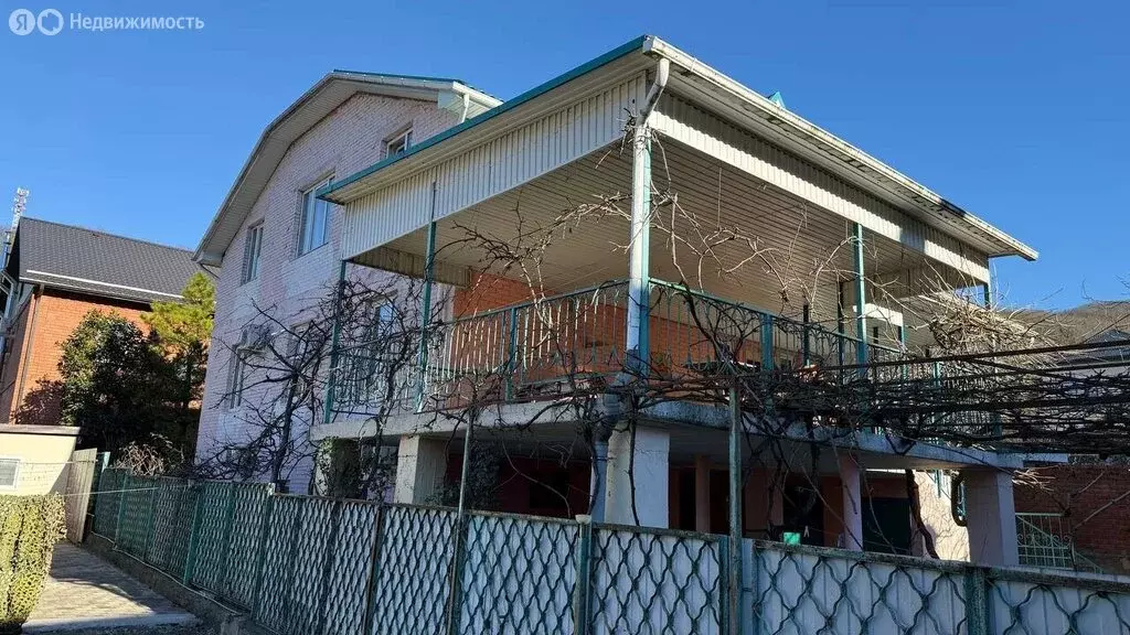 Дом в село Агой, садовое товарищество Черноморье, 115 (298.7 м) - Фото 1