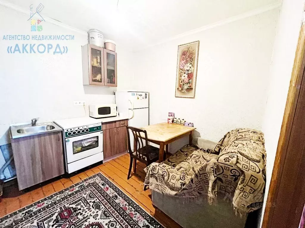 2-к кв. Алтайский край, Бийский район, с. Первомайское Октябрьская ул. ... - Фото 1