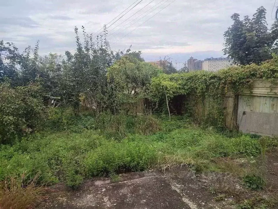 Участок в Кабардино-Балкария, Нальчик ул. Атажукина, 18 (6.0 сот.) - Фото 0