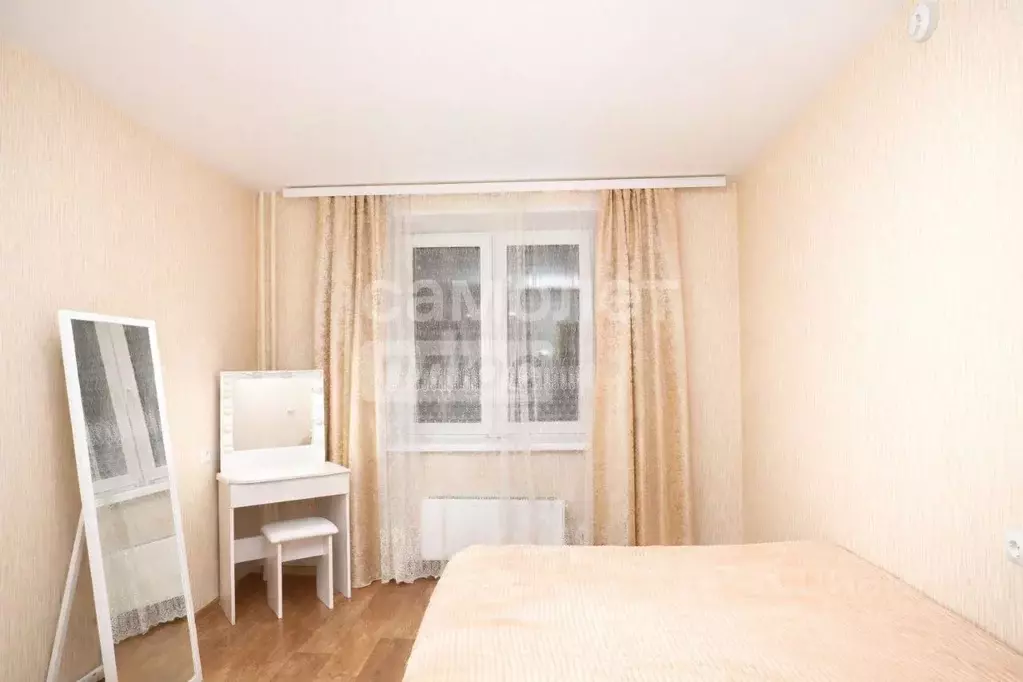 3-к кв. Челябинская область, Верхний Уфалей ул. Чекасина, 10 (64.8 м) - Фото 1