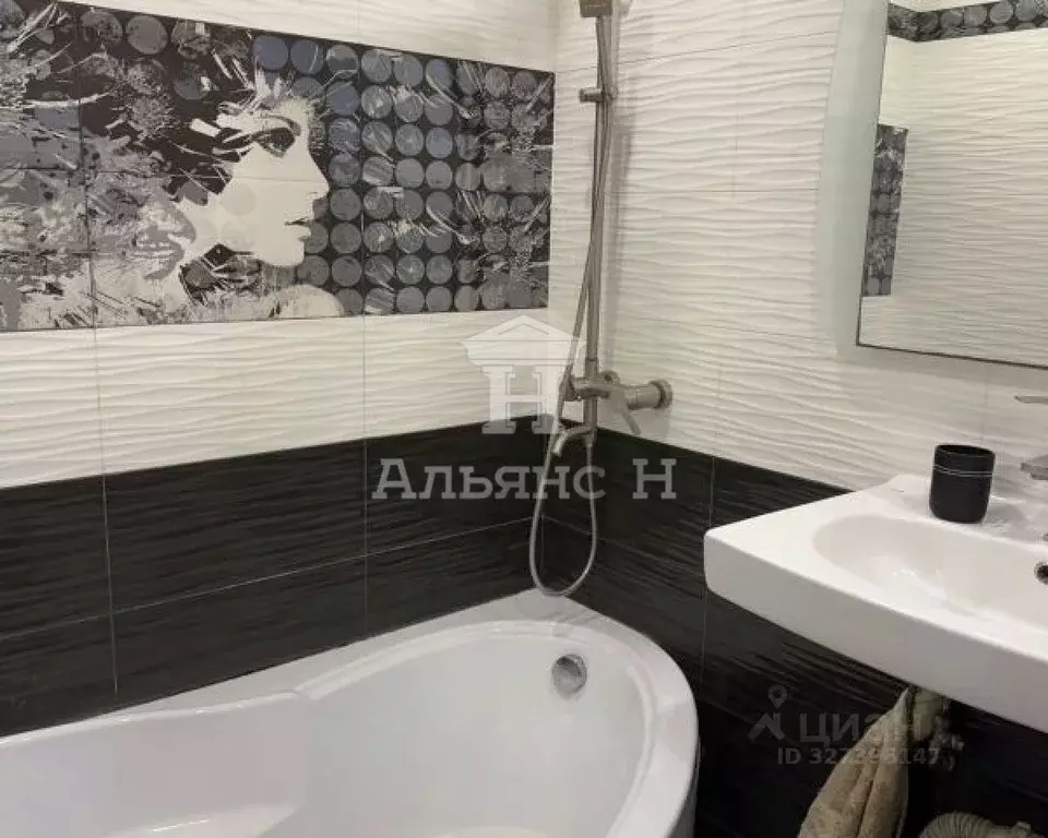 3-к кв. Ростовская область, Азов Азовский район, ул. Васильева, 83 ... - Фото 1