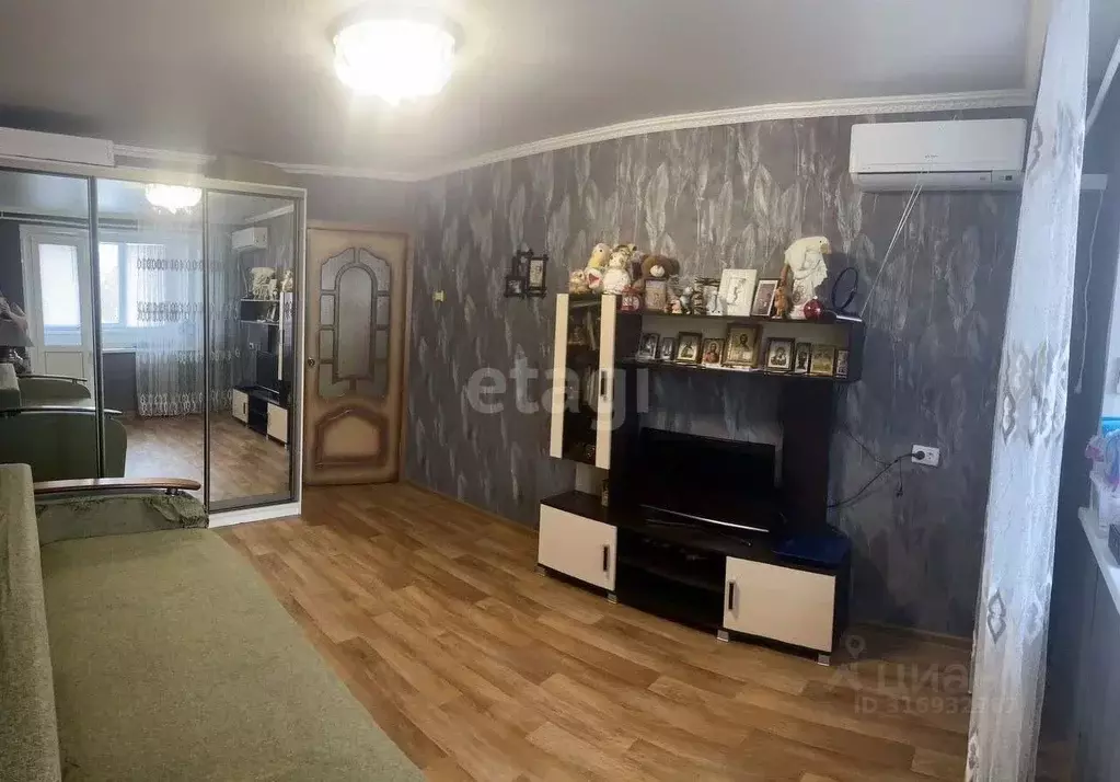 2-к кв. Белгородская область, Старый Оскол Парковый мкр, 7 (45.0 м) - Фото 0