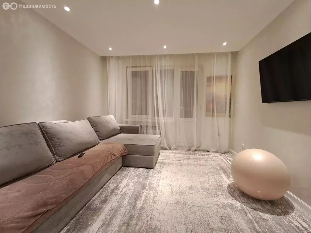 3-комнатная квартира: Владикавказ, проспект Коста, 224 (68.3 м) - Фото 1