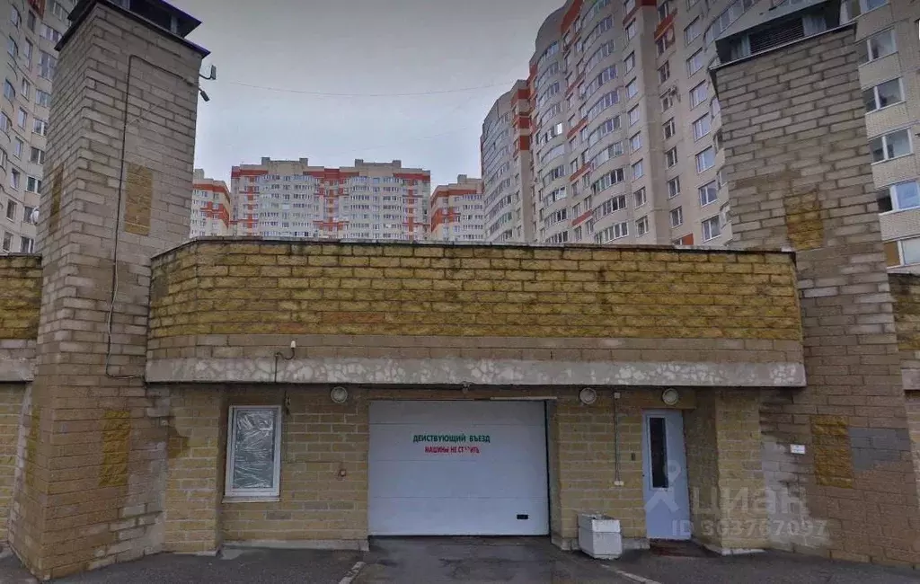 Гараж в Санкт-Петербург ул. Ворошилова, 25к3 (15 м) - Фото 0