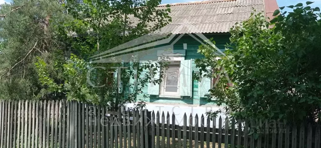 Дом в Саратовская область, Воскресенский район, Елшанское ... - Фото 0