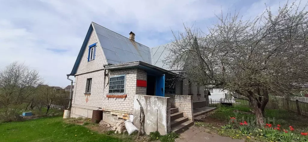 Дом в Новгородская область, Новгородский район, Савинское с/пос, д. ... - Фото 1