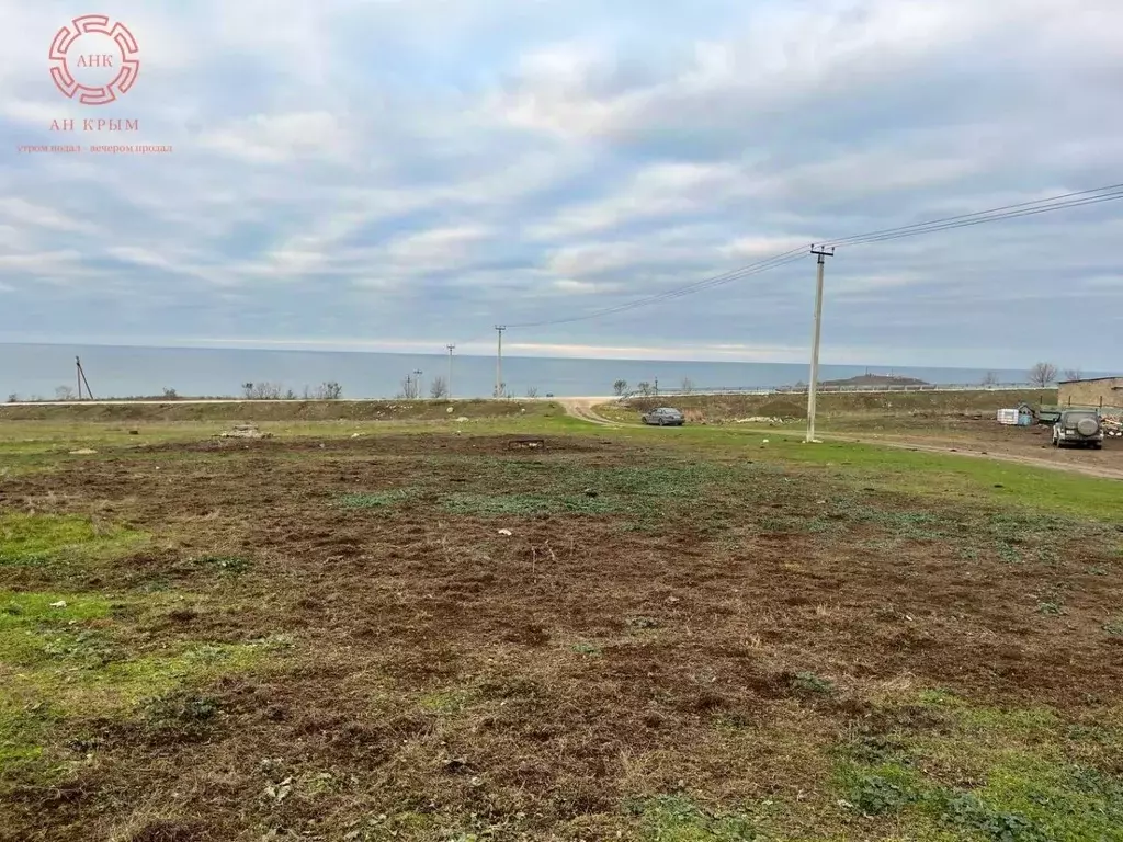 Участок в Крым, Ленинский район, Войковское с/пос, с. Курортное ул. ... - Фото 2