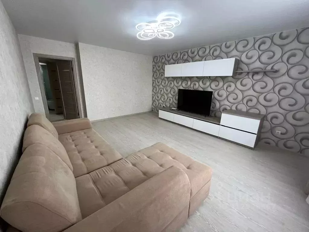 2-к кв. Удмуртия, Ижевск 7-я Подлесная ул., 118 (55.0 м) - Фото 0