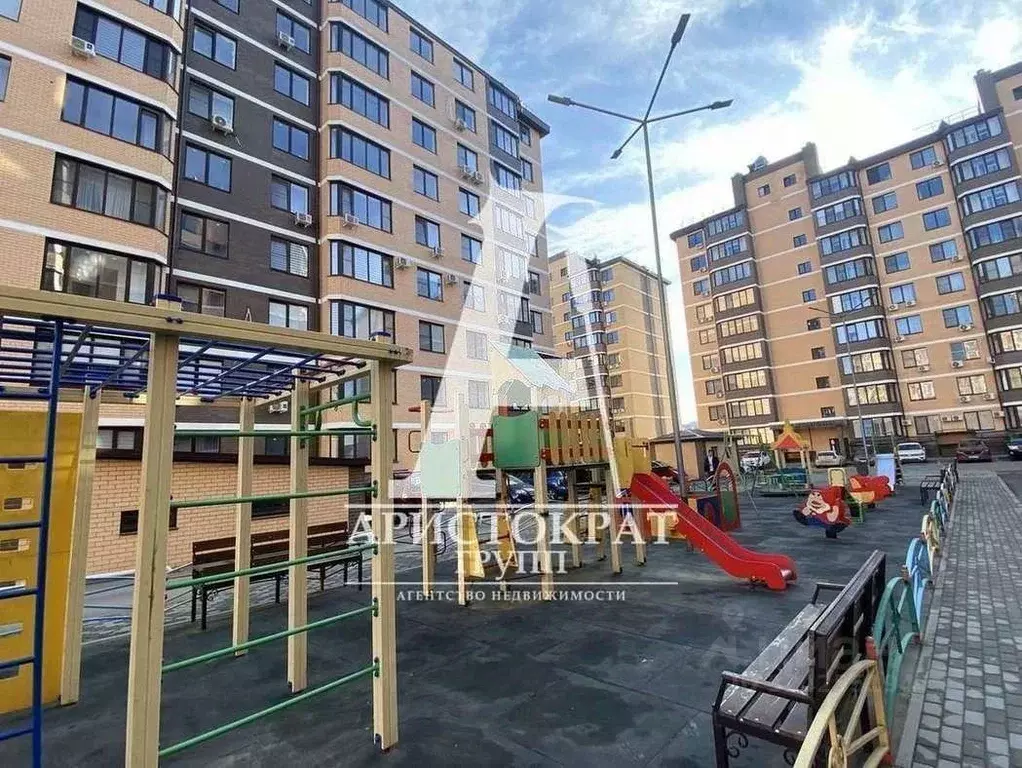 3-к кв. Ставропольский край, Пятигорск пер. Березовый, 13к8 (87.3 м) - Фото 1