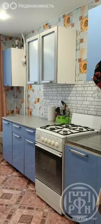 2-комнатная квартира: посёлок Батецкий, Лужская улица, 15 (51 м) - Фото 1