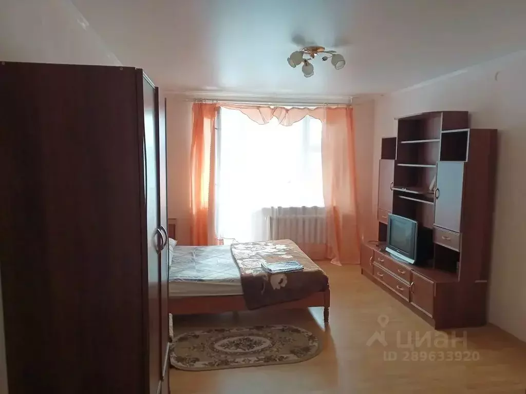 1-к кв. Орловская область, Орел Ливенская ул., 2А (40.0 м) - Фото 0