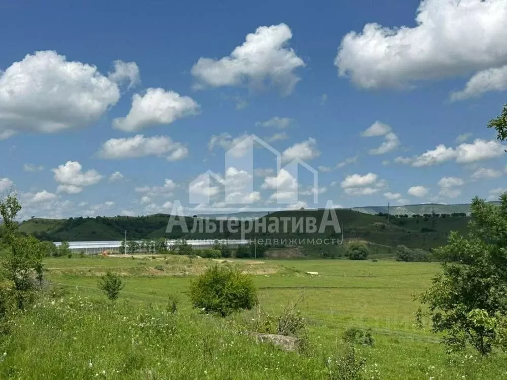 Участок в Ставропольский край, Кисловодск городской округ, пос. ... - Фото 0