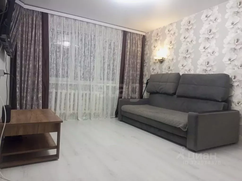 3-к кв. Владимирская область, Ковров ул. Строителей, 22 (62.6 м) - Фото 0