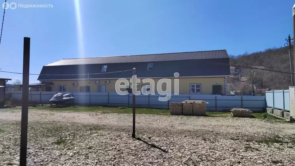 Дом в посёлок городского типа Новомихайловский, Цветочный переулок (65 ... - Фото 1